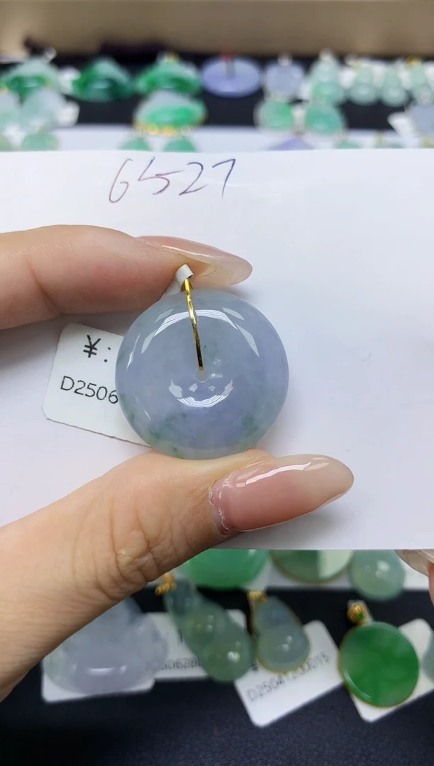 翡翠18K金镶嵌颈饰天然缅甸翡翠A货