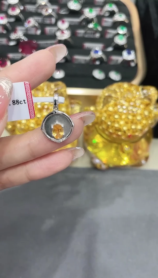 18K金镶嵌彩色蓝宝石吊坠（不含链）