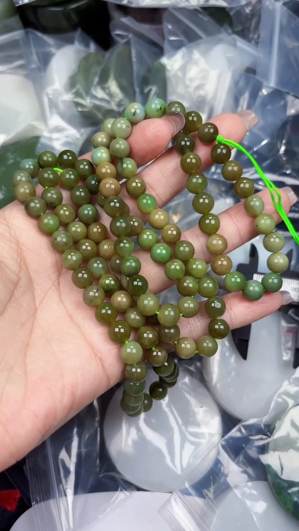 颈饰未镶嵌和田玉和田玉