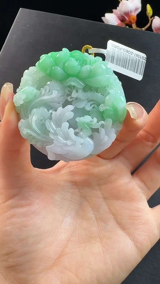 颈饰未镶嵌翡翠凤穿牡丹