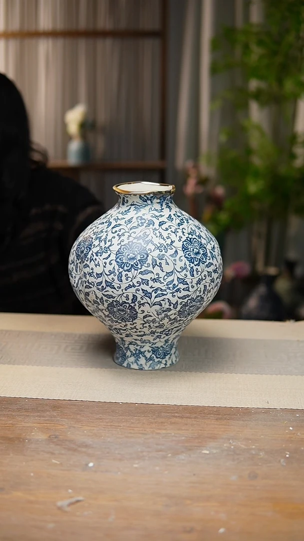 【闪购商品】陶瓷 花器青花瓷缠枝莲灯笼