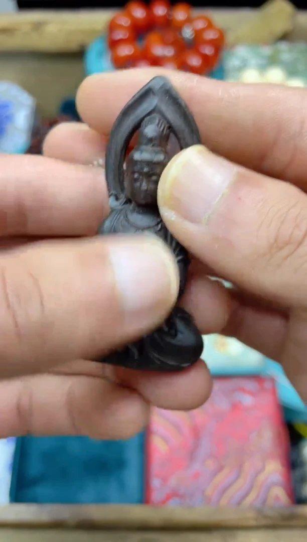 【闪购商品】大叶紫檀（黑酸枝木类）点击链接下单即可