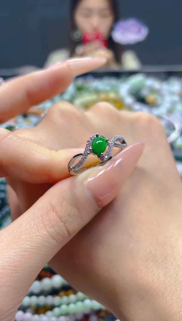 颈饰未镶嵌翡翠/Q/翡翠A货，一件也是批发价