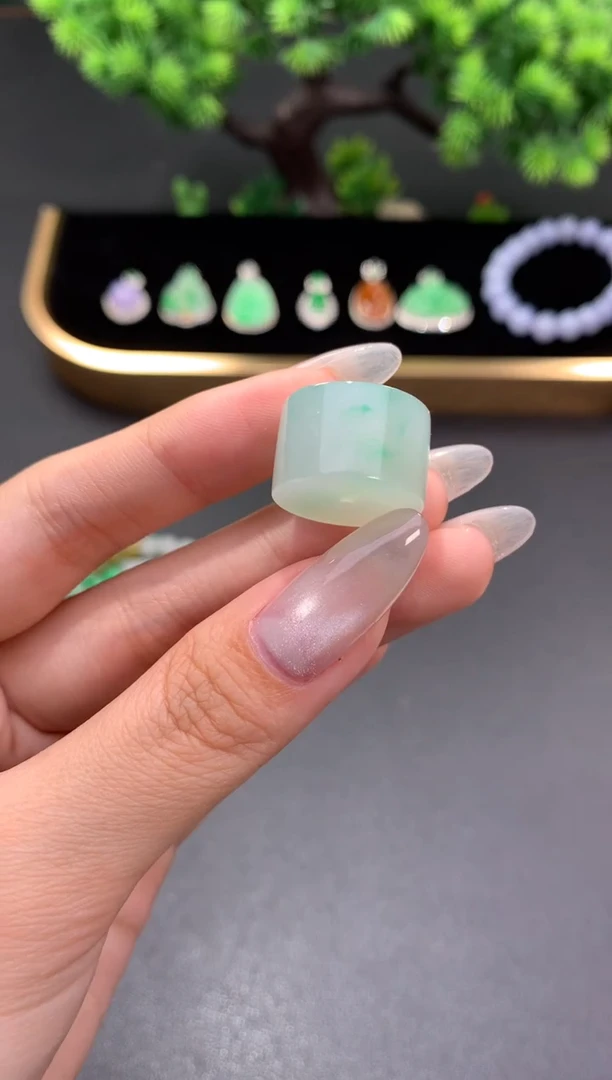 颈饰未镶嵌翡翠48小时鉴赏期 退货不扣服务费