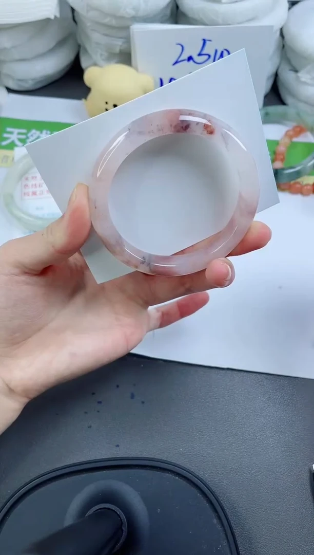 【闪购商品】石英质玉手镯未镶嵌134-56.8