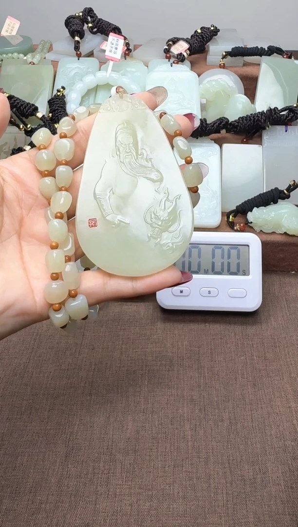 颈饰未镶嵌和田玉北****2北方的狼