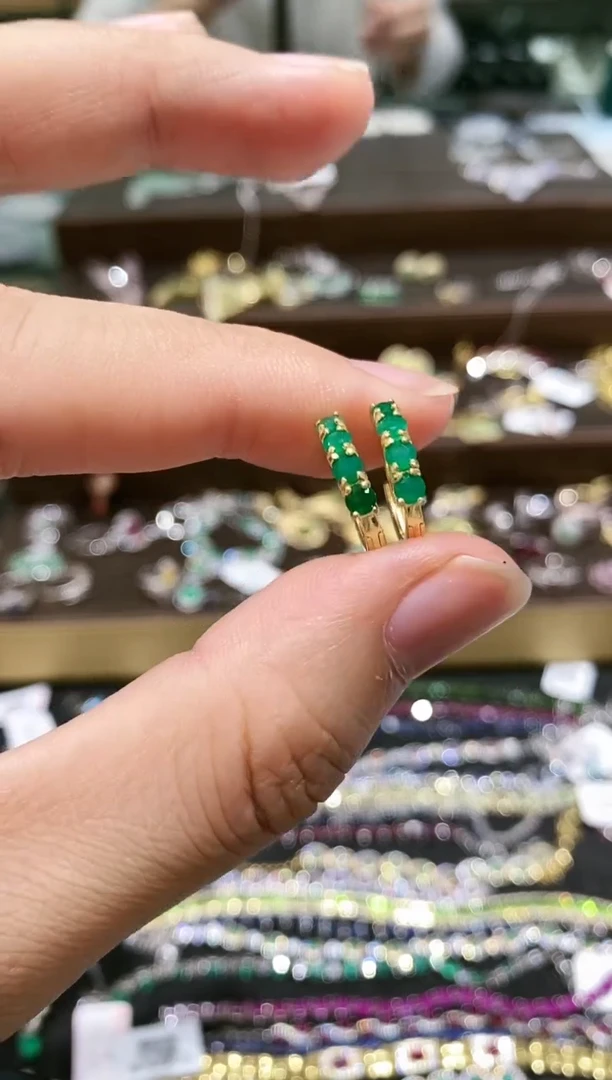 【闪购商品】祖母绿耳饰银S925镶嵌耳钉