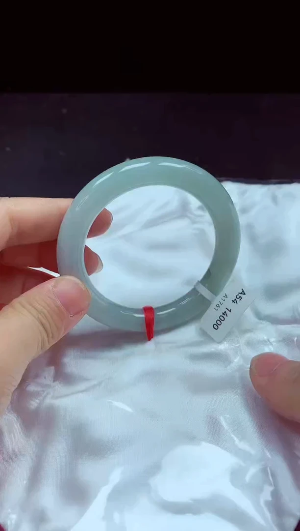 【闪购商品】翡翠手镯未镶嵌镯子54+