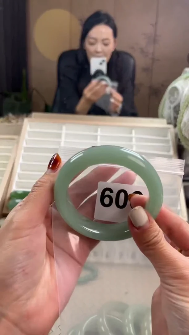 未镶嵌手镯石英质玉小*镜606