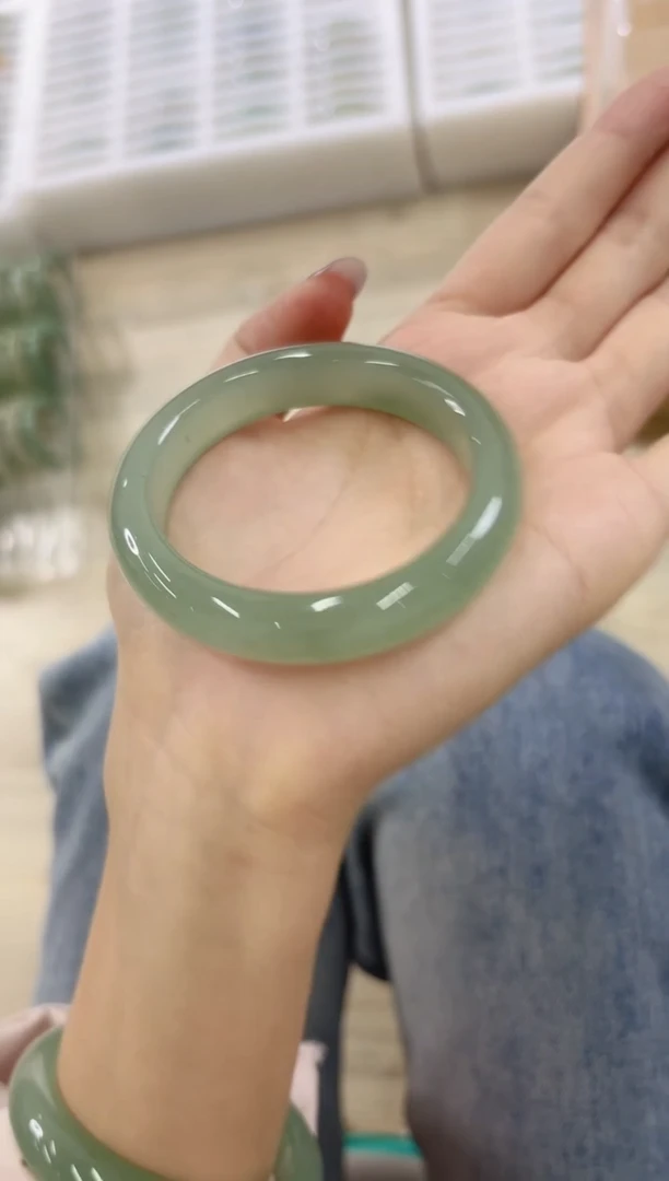 未镶嵌手镯石英质玉77-50D