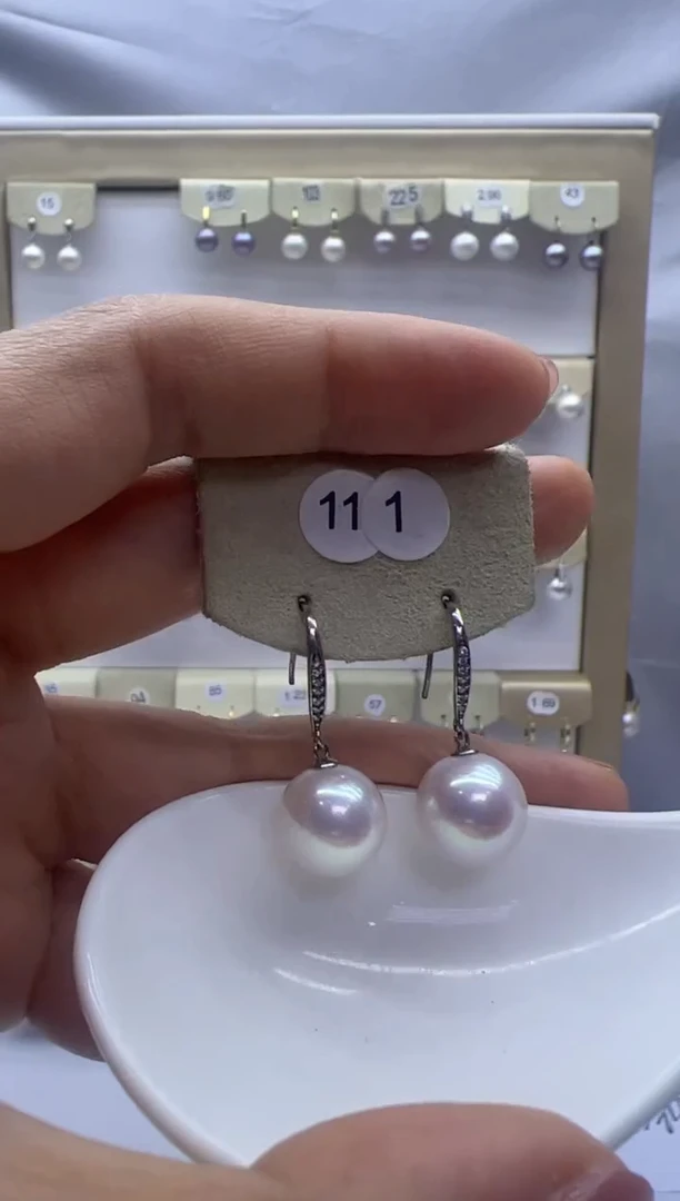 【闪购商品】淡水珍珠耳饰银S925镶嵌111