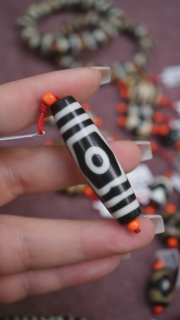 【闪购商品】玛瑙/玉髓颈饰未镶嵌蚀花玛瑙珠定制编绳