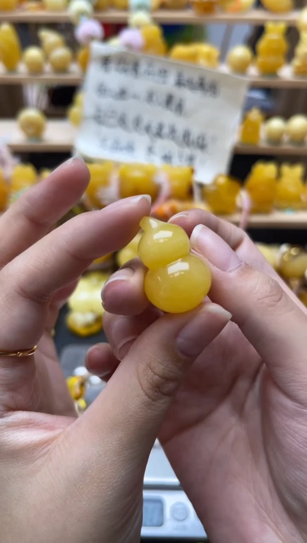 琥珀未镶嵌珠宝奇石051琥珀蜜蜡微瑕