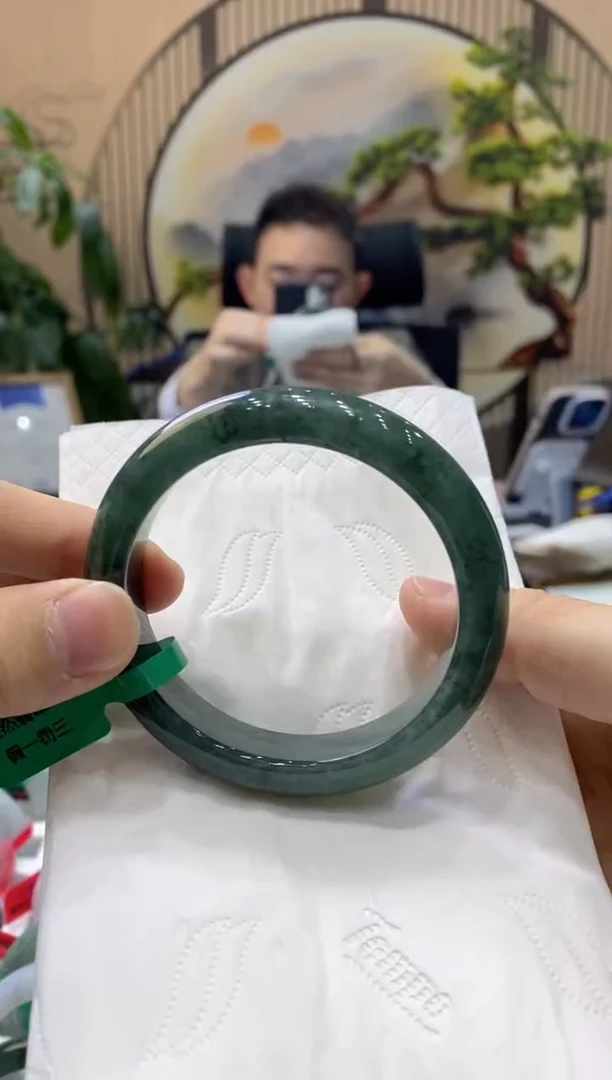 【闪购商品】翡翠手镯未镶嵌00002320