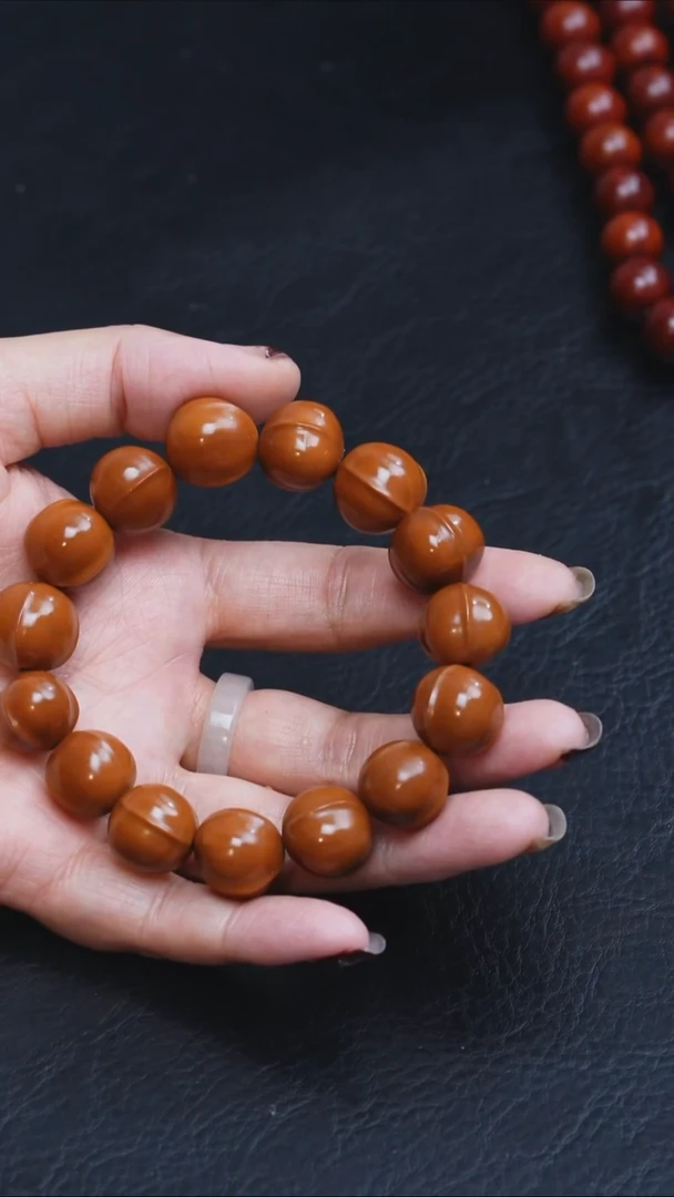 吊坠橄榄核1.5鲨鱼背手串