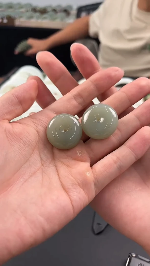 手串未镶嵌和田玉且末青白平安扣微色差多样性发其一