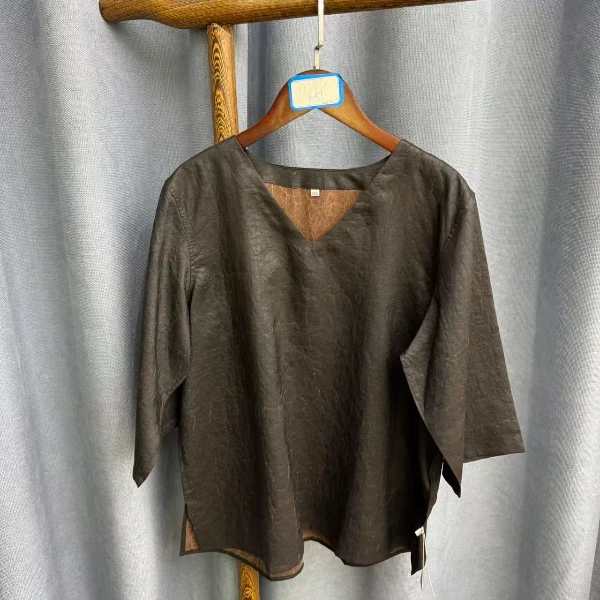 2025秋季新款真丝桑蚕丝香云纱百搭v领上衣女Z184