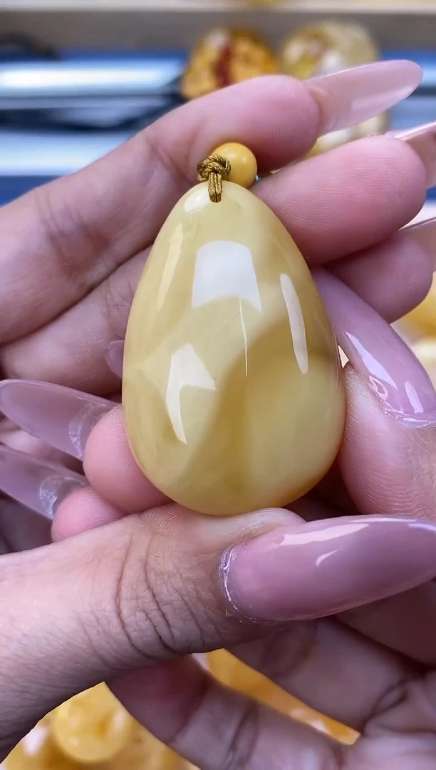 未镶嵌琥珀裸石天然琥珀蜜蜡