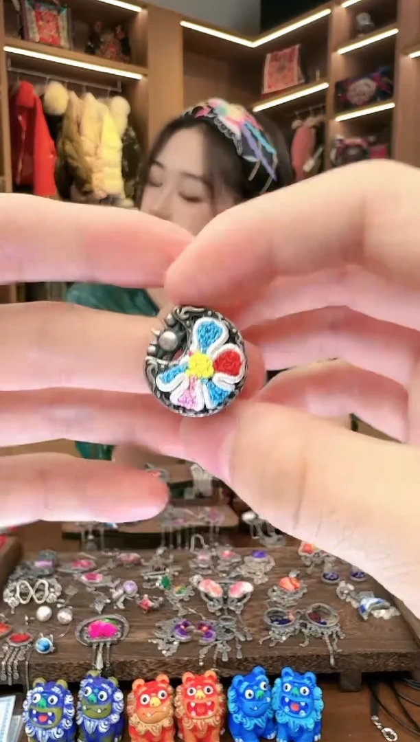 【闪购商品】织绣169黔东南苗族刺绣