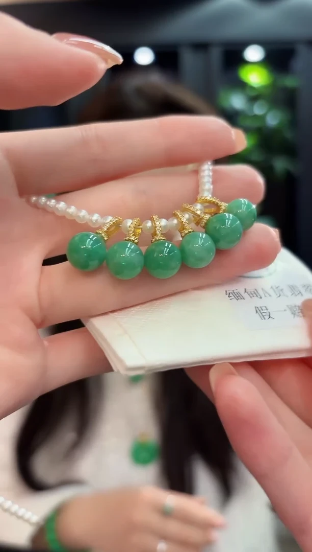 吊坠(不含链)未镶嵌翡翠缅甸A货/多样性发货/一件