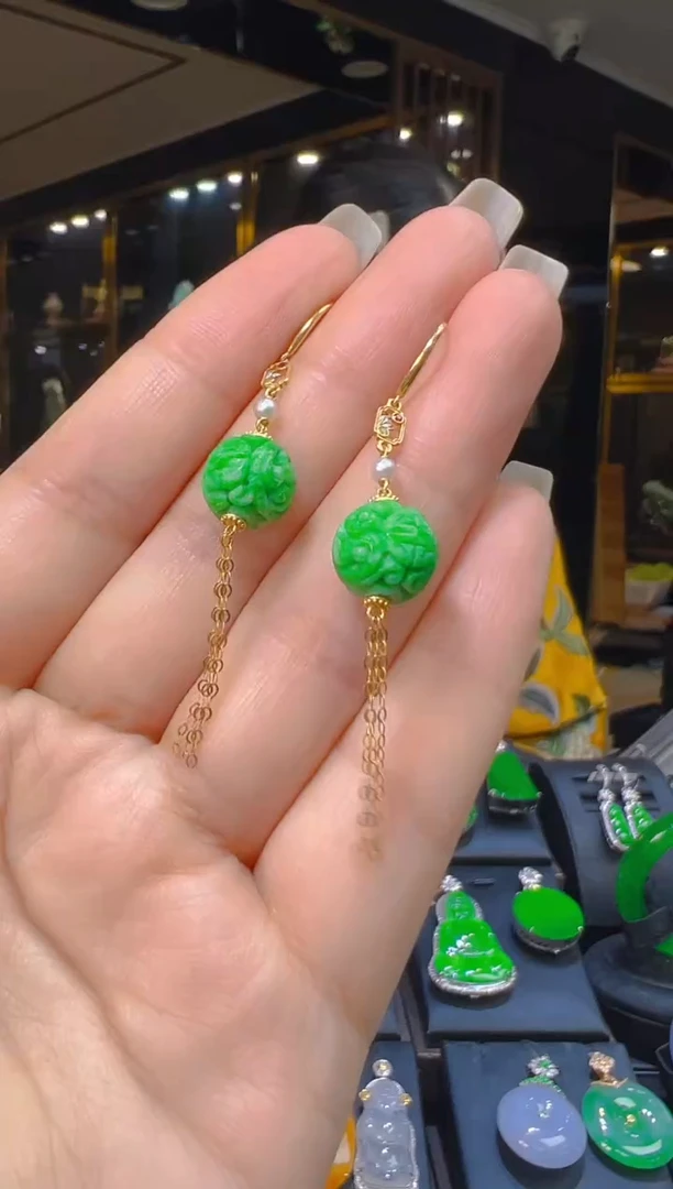 18K金镶嵌翡翠耳饰011（多样性发其一）