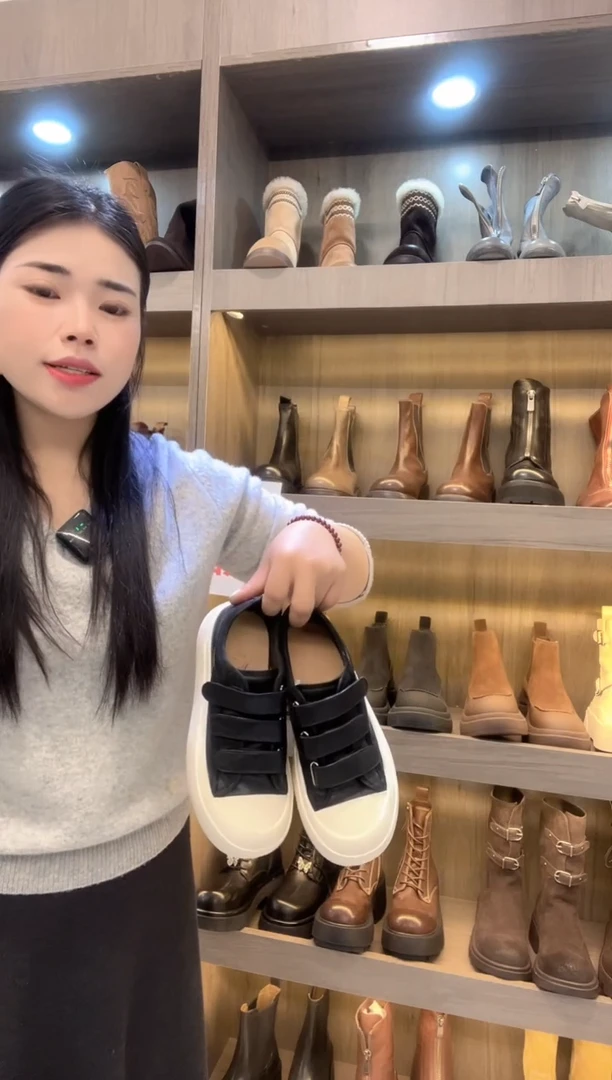 54号马皮休闲黑色36码数