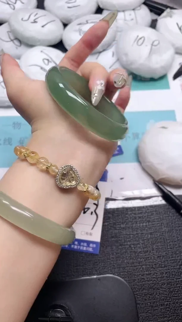 未镶嵌手镯石英质玉490-60