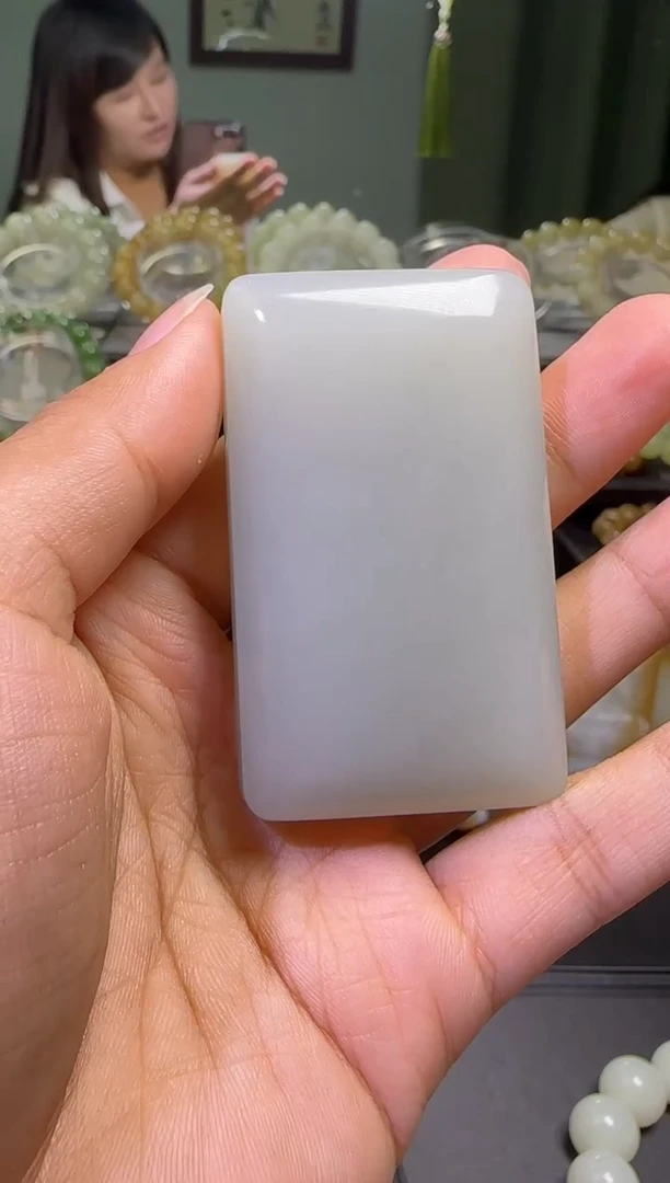 颈饰未镶嵌和田玉殛**龙新疆和田玉近矿无事牌