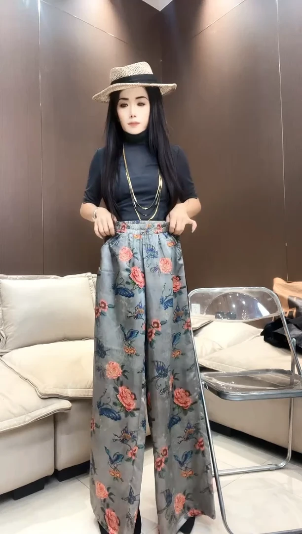 灰色蝴蝶阔腿裤L码