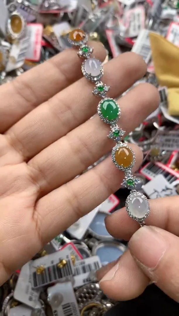 银S925镶嵌戒指翡翠666       1