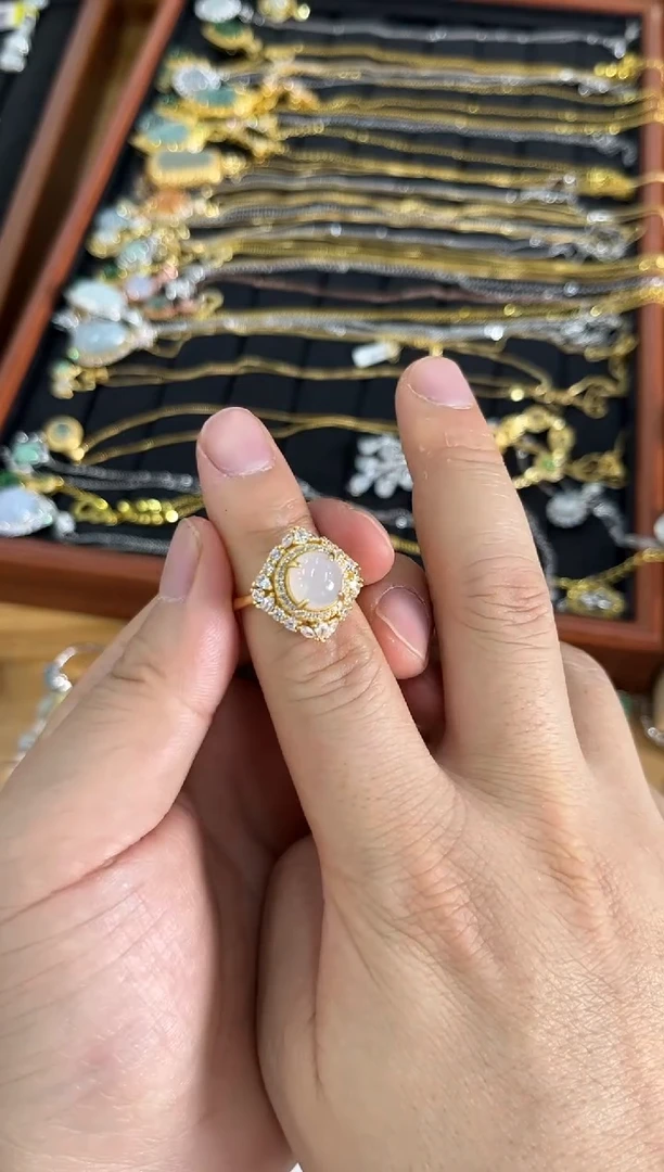 翡翠戒指未镶嵌戒指