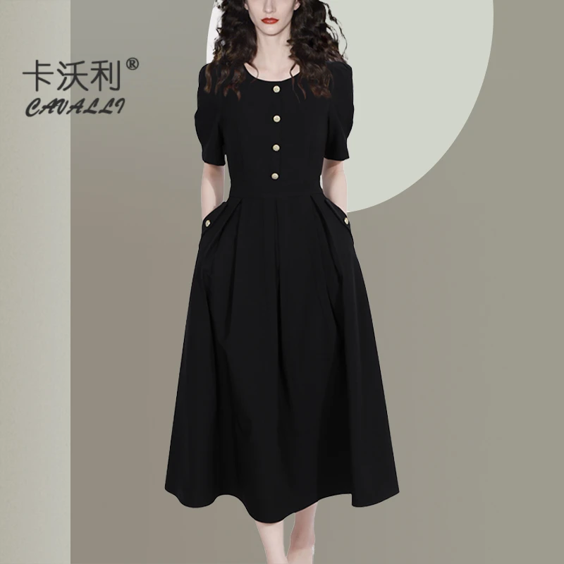 2025夏季轻熟风单排扣设计感连衣裙修身显瘦优雅双口袋约会小黑裙