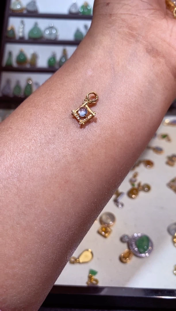 吊坠(不含链)18K金镶嵌翡翠11111111