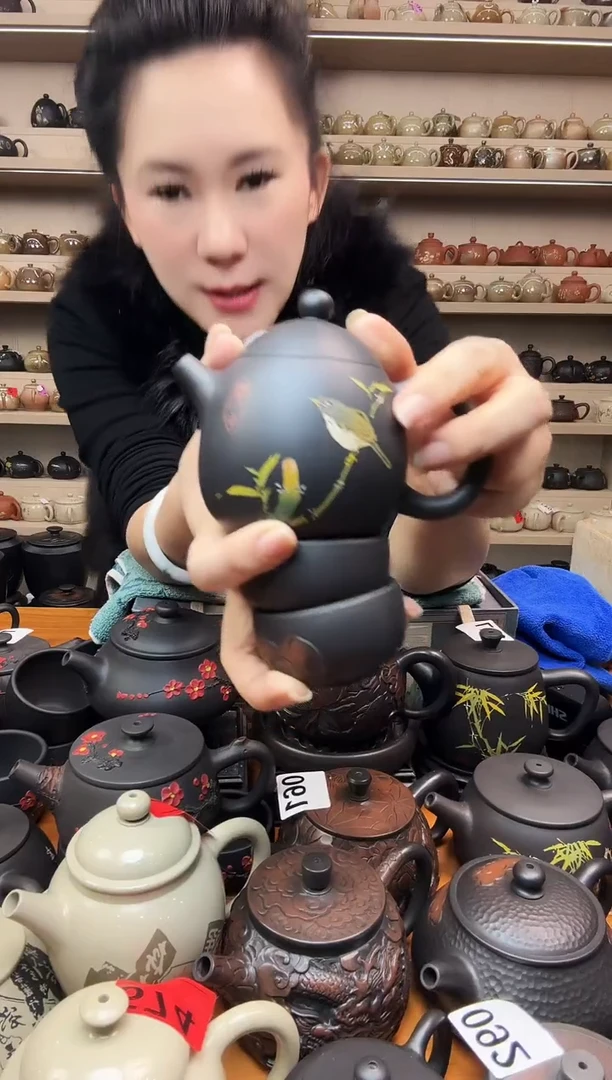 壶彩填龙蛋+2线雕杯 119