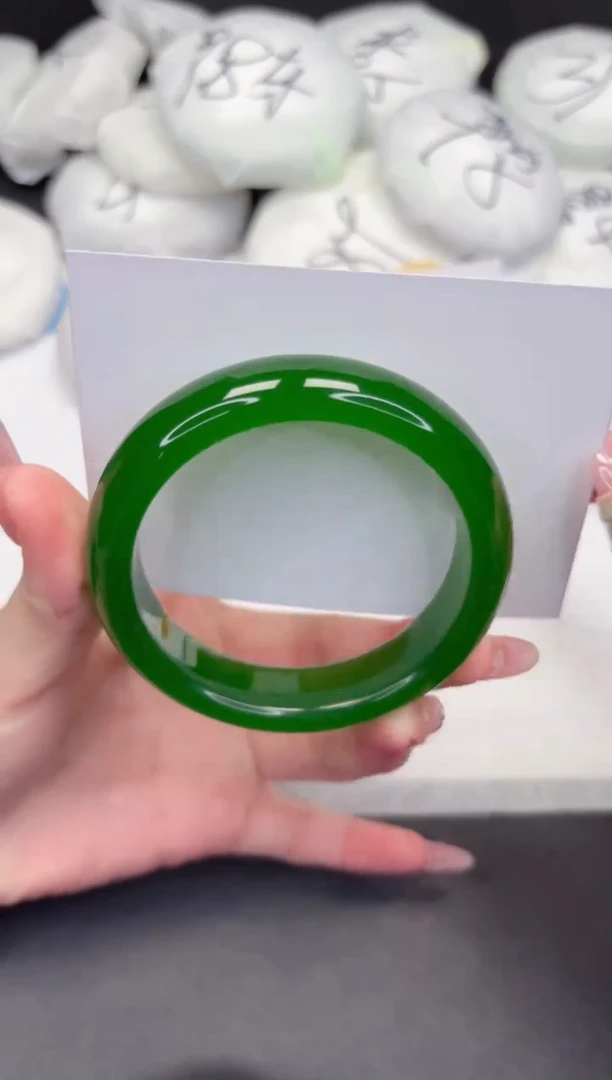 【闪购商品】石英质玉手镯未镶嵌377-56.2