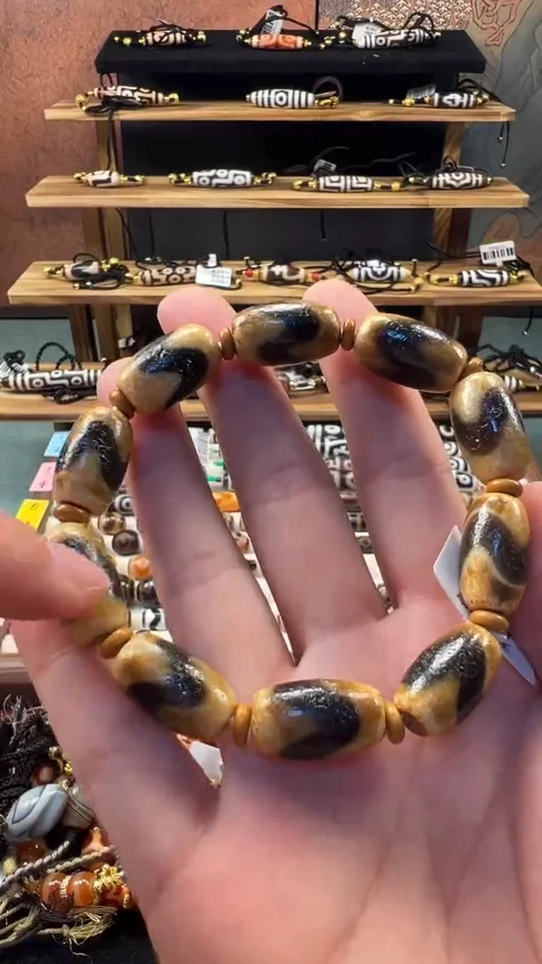 玛瑙/玉髓（覆膜）颈饰未镶嵌结***哥66(微瑕随机发货）