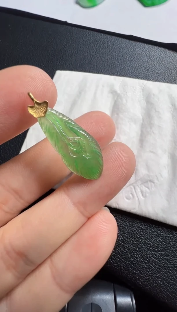 吊坠(不含链)18K金镶嵌翡翠368