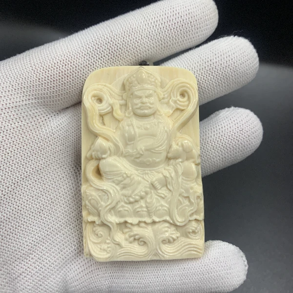 C9366天然猛犸牙雕刻牌 支持鉴定 假一罚四