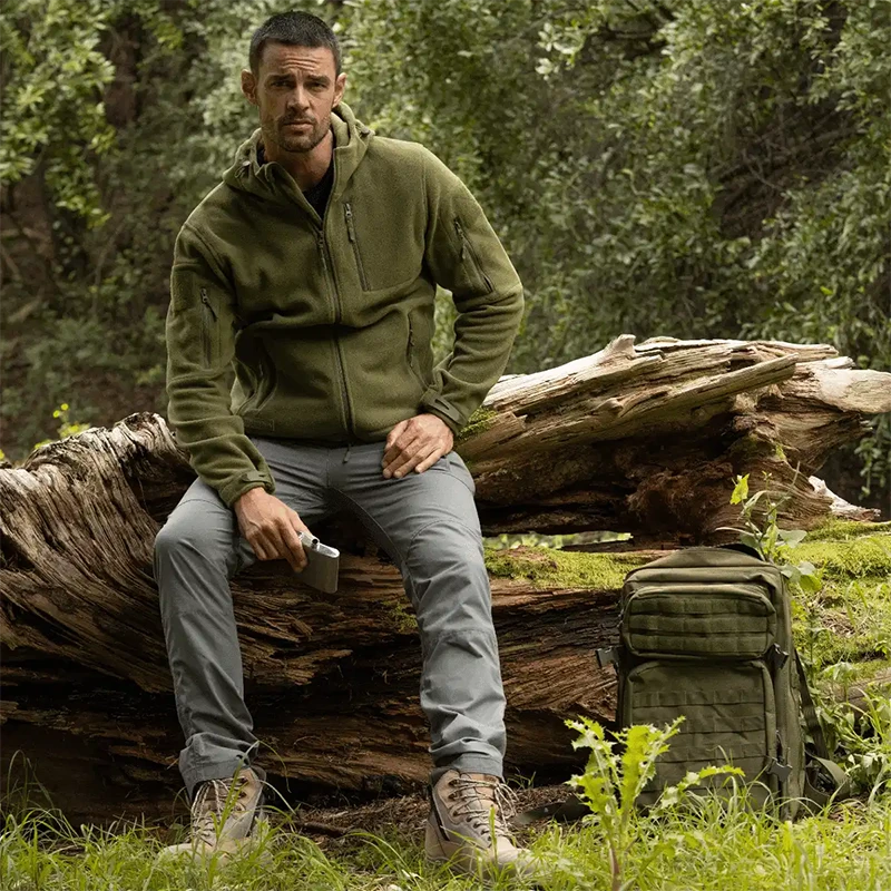 12个口袋连帽摇粒绒战术夹克男秋冬季户外工装多口袋外套抓绒衣