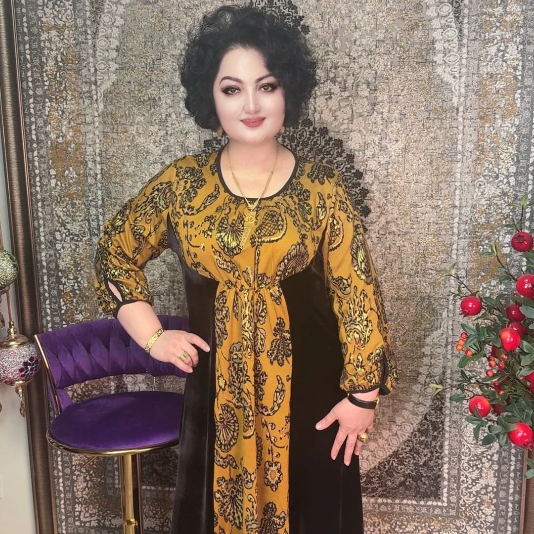 2025秋冬新款金丝绒拼接连衣裙修身显瘦