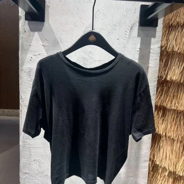 R13简约纯色圆领短袖T