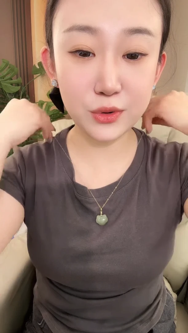 吊坠(不含链)银S925镶嵌和田玉85和田玉如意锁吊坠