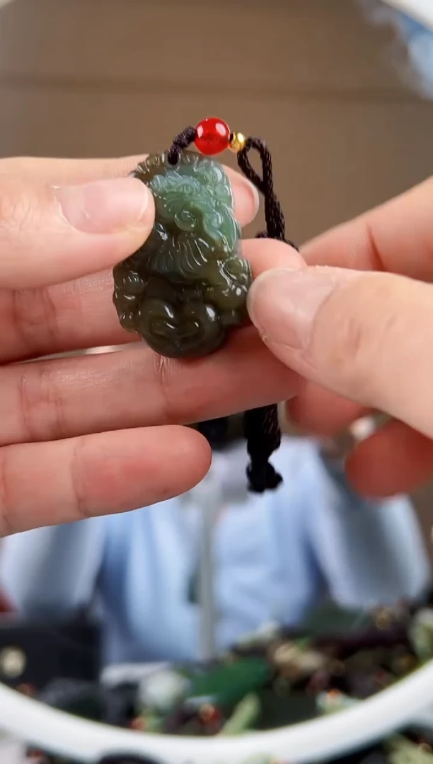 颈饰未镶嵌和田玉拍一发一