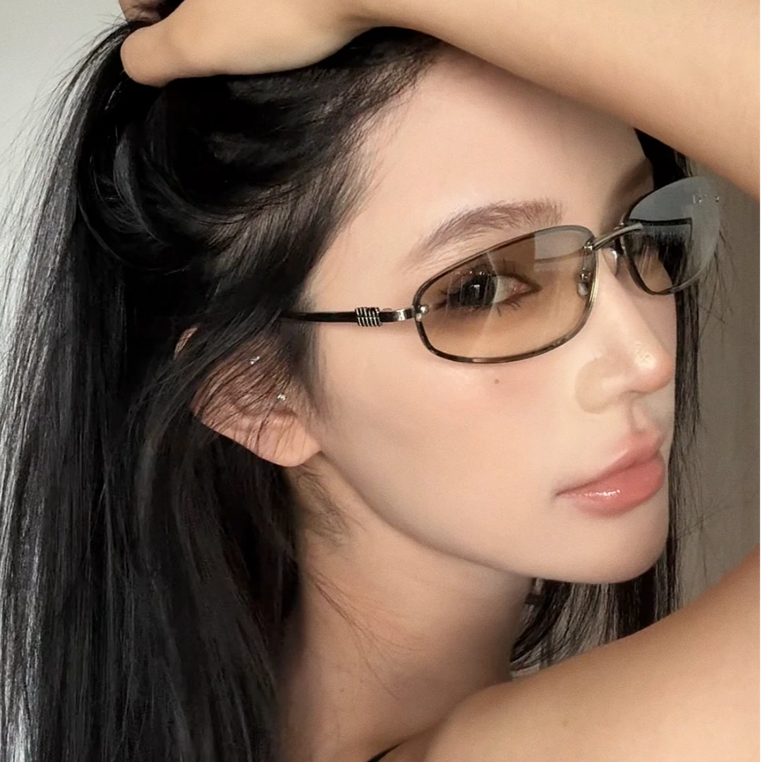 2025新款辣妹太阳镜千禧ins风反光水银高级感无框y2k猫眼墨镜女潮