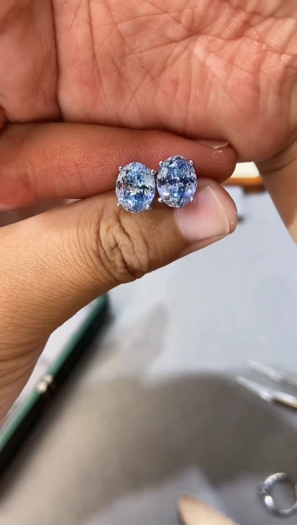 海蓝宝石耳坠银S925镶嵌......