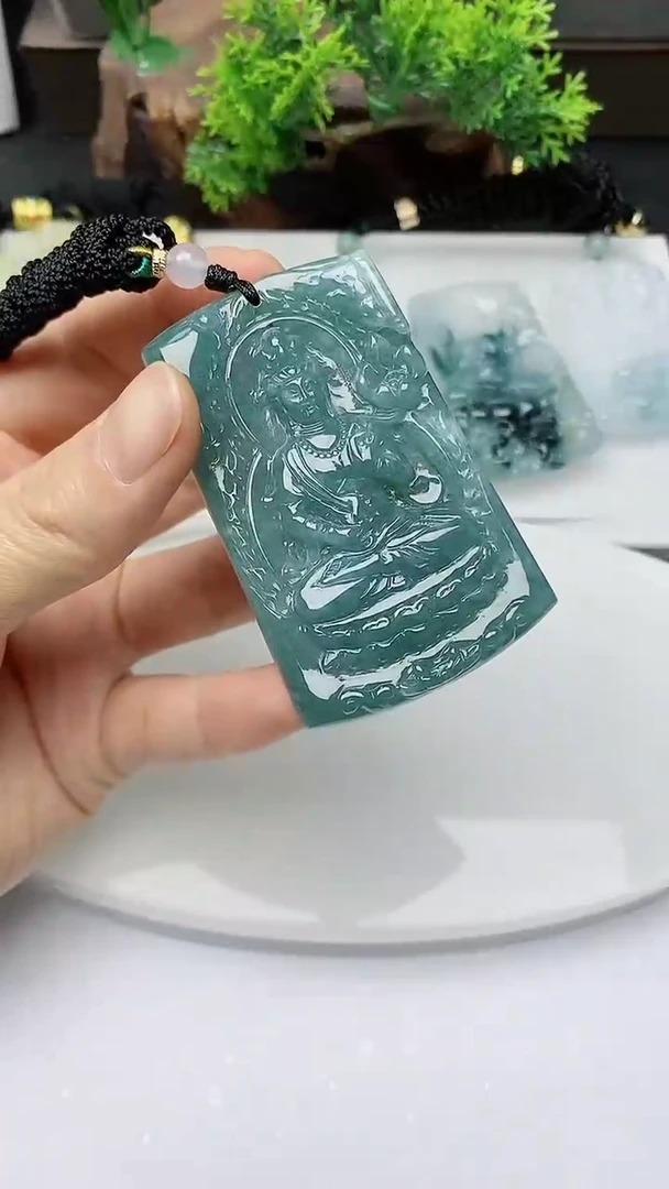 【闪购商品】翡翠颈饰未镶嵌