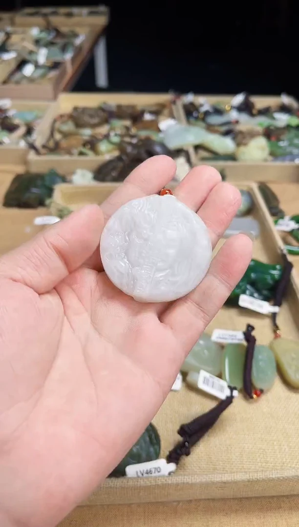 颈饰未镶嵌和田玉1