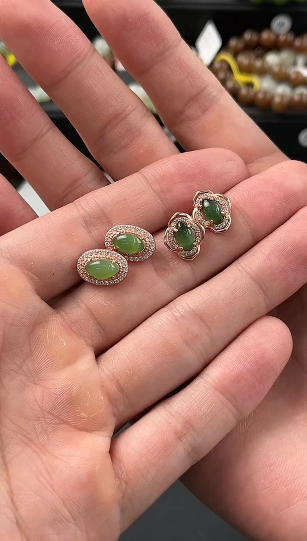 和田玉未镶嵌耳饰俄碧猫眼耳钉微色差*2