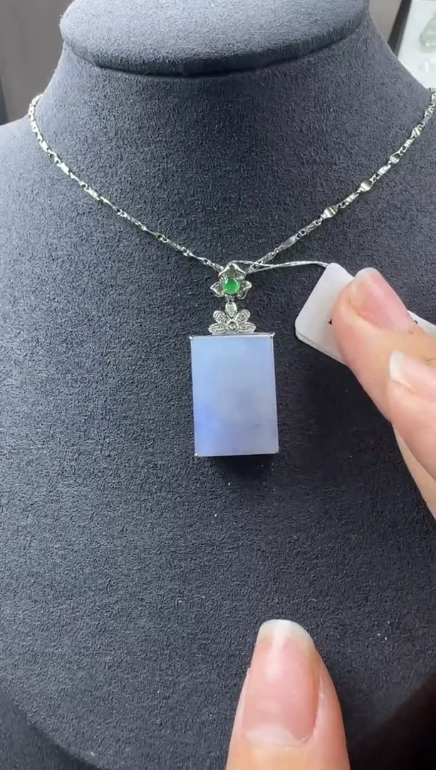 【闪购商品】翡翠颈饰18K金镶嵌YM542-3无事牌