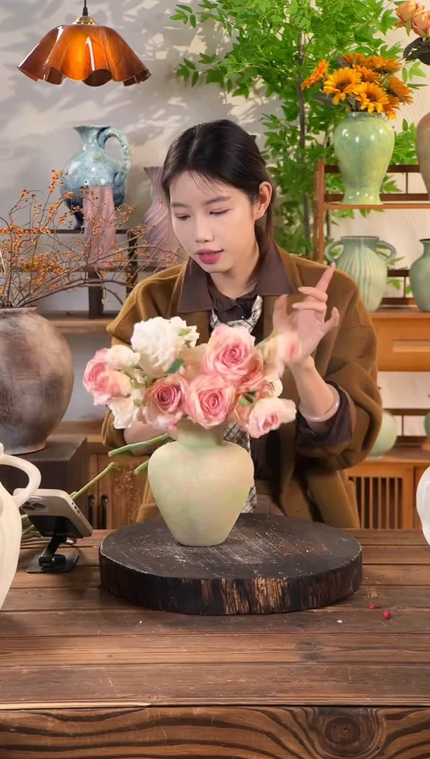 苔点绿-小号花瓣瓶